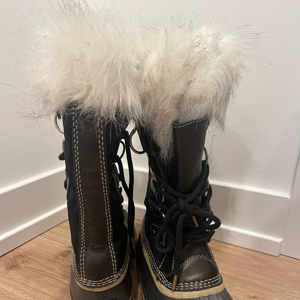 Sorel fur lined womens boots - black